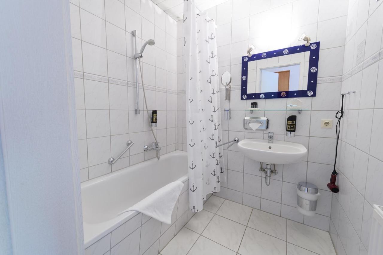 Hotel Ostseewoge Граал-Мюриц Екстериор снимка